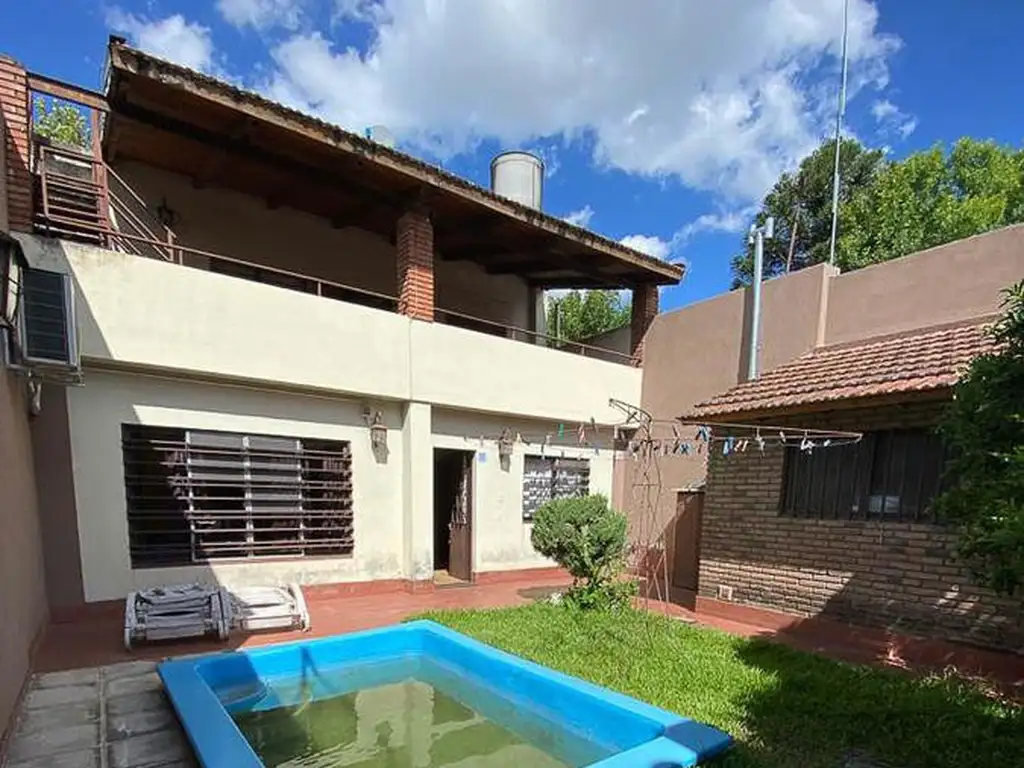 Casa de 3 dormitorios en venta Felipe Moré 2872