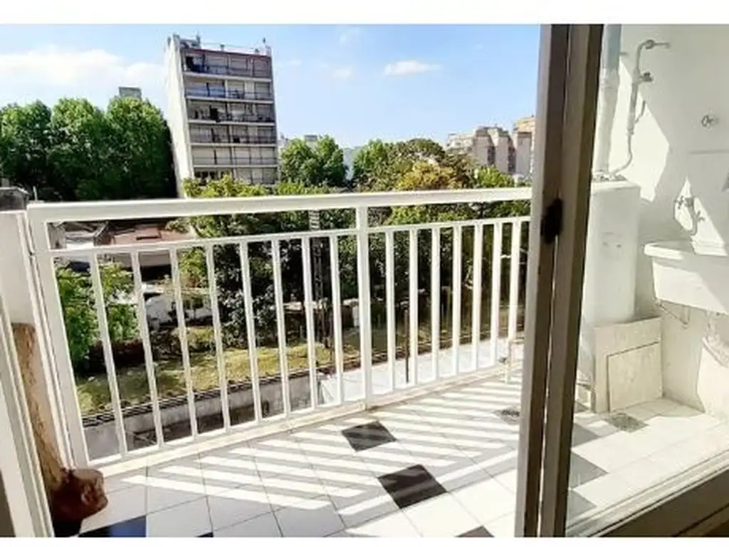 Se vende un departamento monoambiente con balcón