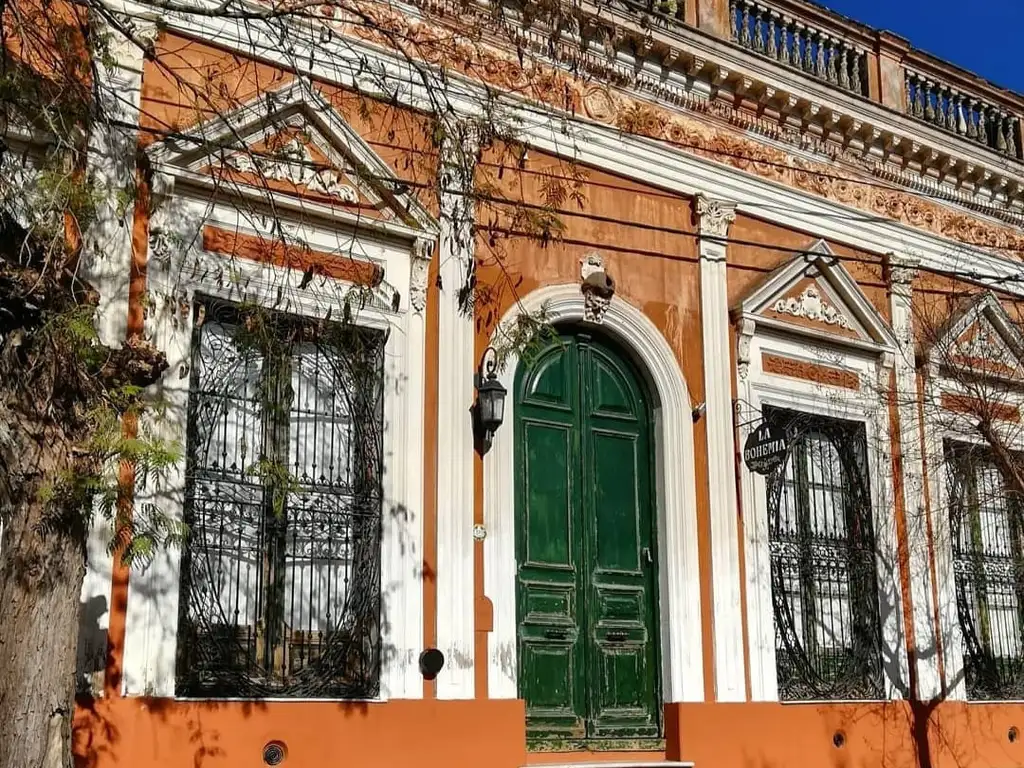 CASA ANTIGUA EN CASCO HISTÓRICO