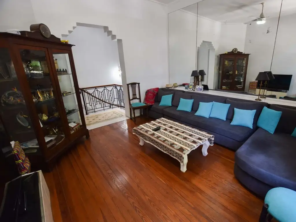 VENTA CASA PLANTA ALTA TRES DORMITORIOS  ABASTO