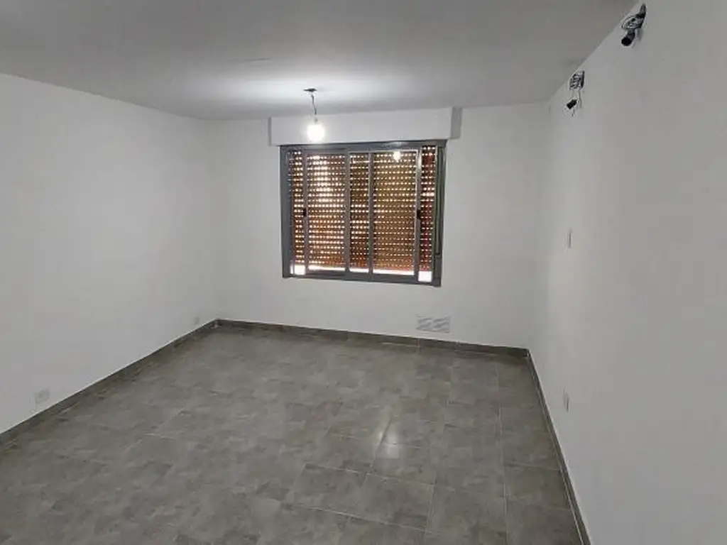 Departamento monoambiente en venta - 1 Baño - 27mts2 - Castelar