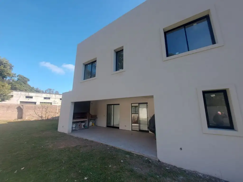 Casa - Venta - Argentina, Ingeniero Adolfo Sourdeaux - Pelagio Luna 201