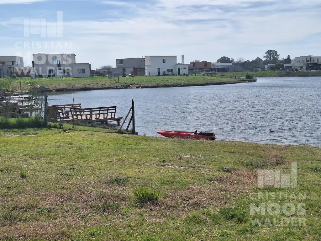 Lote a la laguna en venta en Barrio Cerrado San Sebastián- Área 6