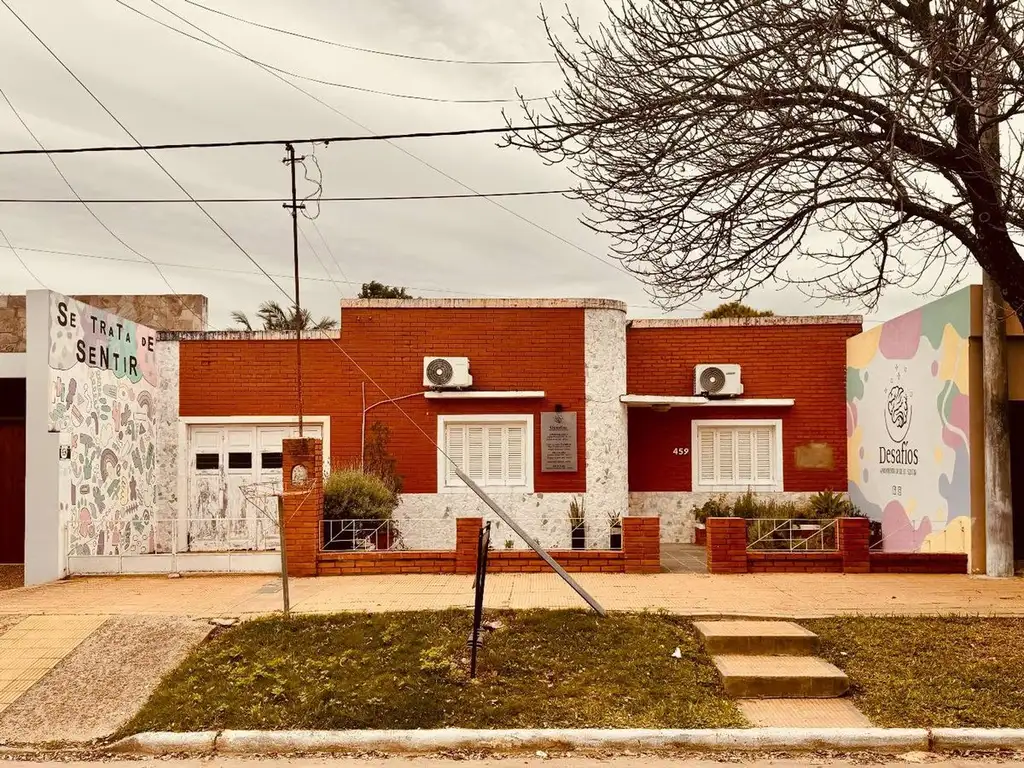 Casa en venta con gran terreno en Rqta.