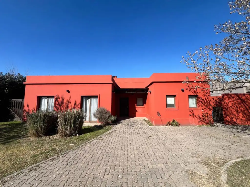 Alquiler Temp Casa una planta con pileta FEBRERO