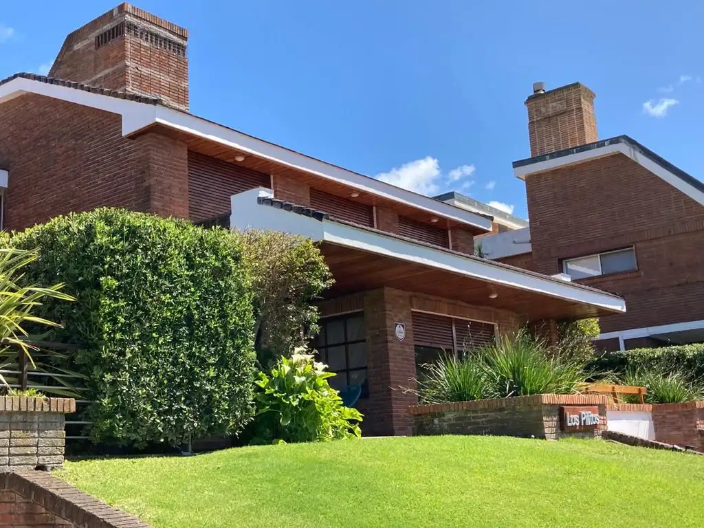 Casa - Alquiler temporario - Uruguay, PLAYA BRAVA PUNTA DEL ESTE