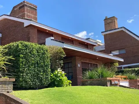 Casa - Alquiler temporario - Uruguay, PLAYA BRAVA PUNTA DEL ESTE