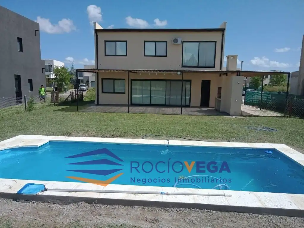 Casa en venta en el Barrio Acacias, Puertos del Lago, Escobar