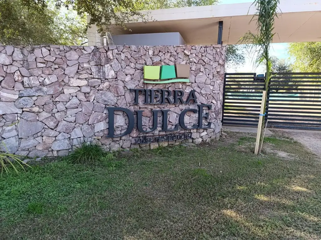 VENTA DE LOTE ESQUINA BARRIO PRIVADO TIERRA DULCE