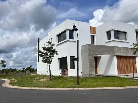 Casa - Venta - Argentina, Tigre