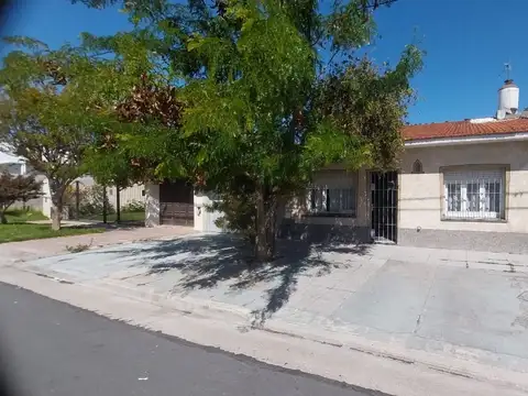 Venta Casa 5 Ambientes Fortunato de la Plaza