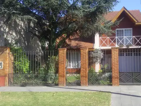 Casa 4 ambientes en venta en Florencio Varela