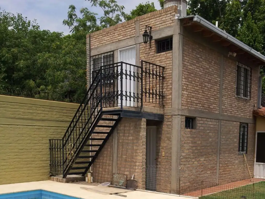 VENTA DE CASA CON PISCINA QUINCH0 Y DEPTO INTERNO