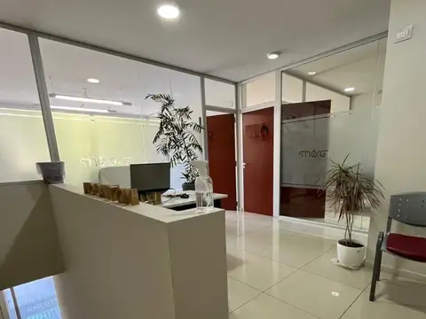 SE ALQUILA CONJUNTO DE OFICINAS EN CALLE MALVINAS, EXCELENTE