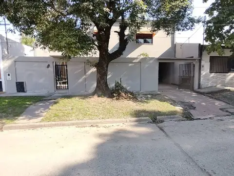 Casa 4 dormitorios en san miguel de Tucumán