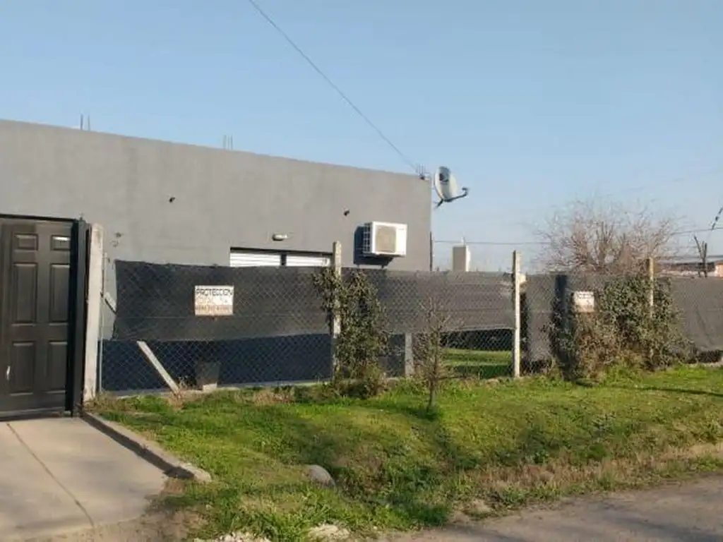 Venta de Casa 2 DORMITORIOS en Villa Elisa, La Plata