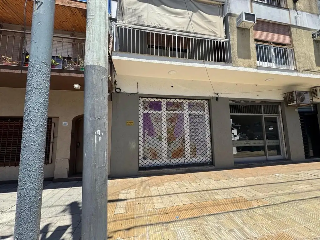 VENTA LOCAL CON RENTA ZONA COMERCIAL SAN ANDRES