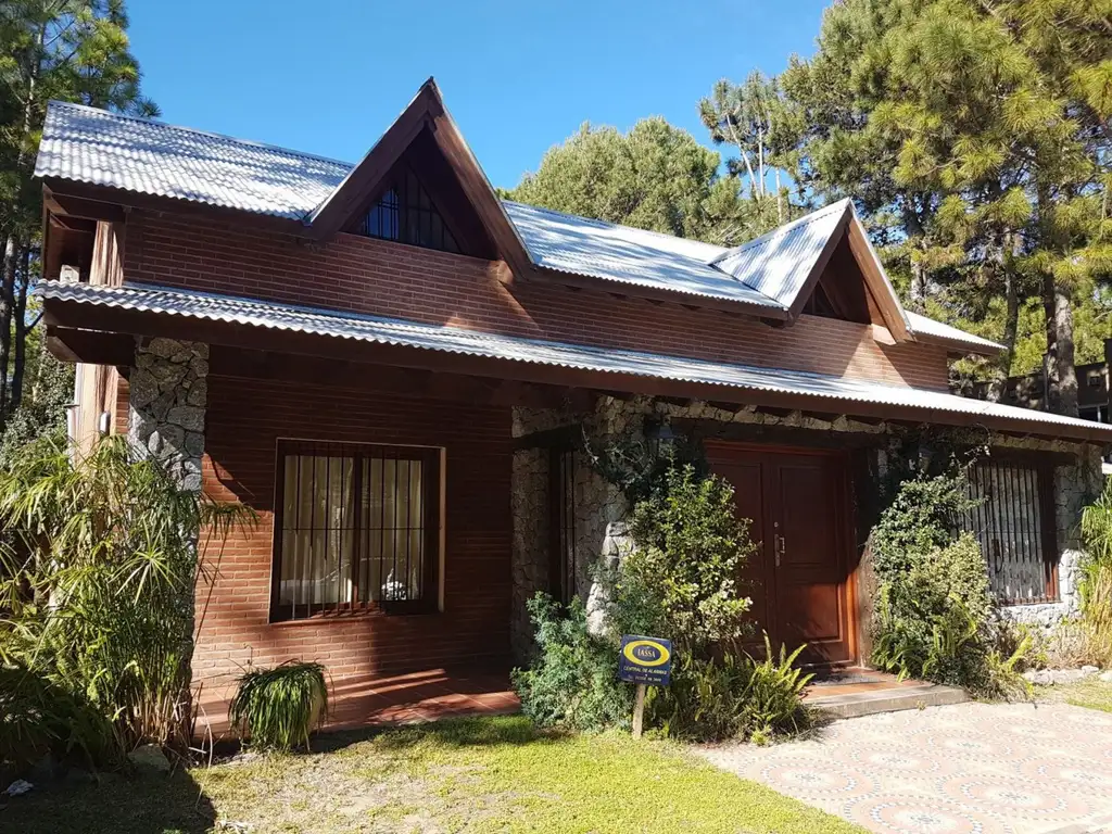 VENTA DE CASA EN PINAMAR - ZONA GOLF