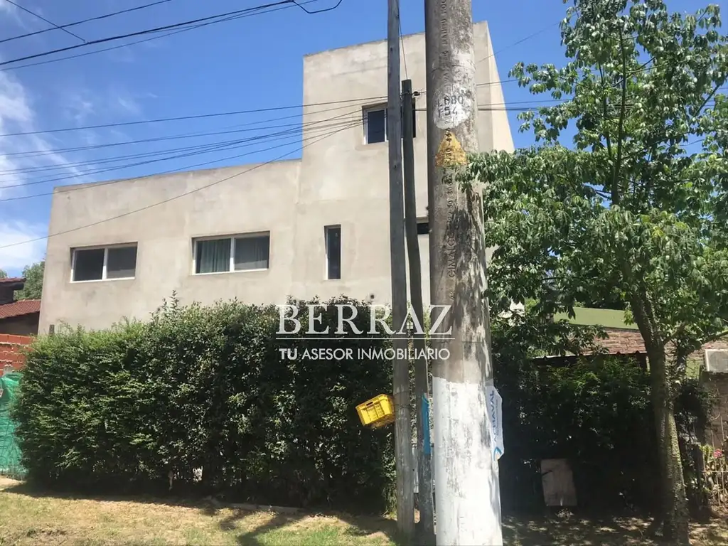 Casa venta 4 ambientes en Barrio El Rocío Pilar lote de 360 m2