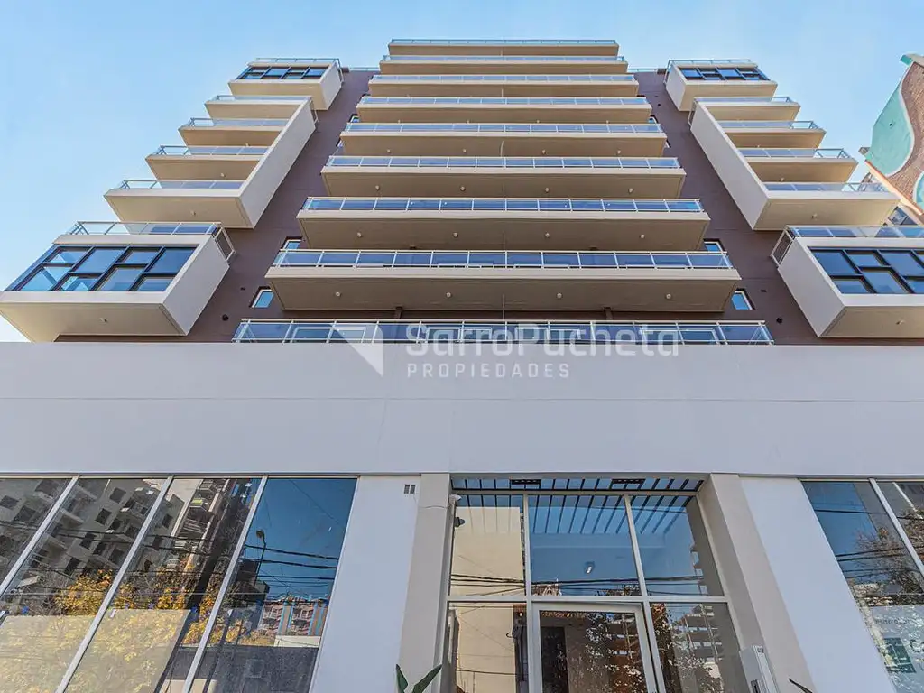 Venta departamento  2 ambientes con cochera en Moron (10ºB)