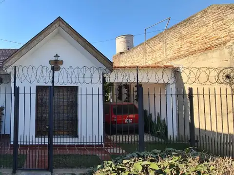 Casa colonial de 3 Amb, con Jardín y Garaje. - Foto 0