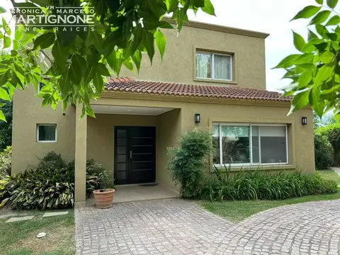 Casa en Venta en Altos De Manzanares - 3 dormitorios