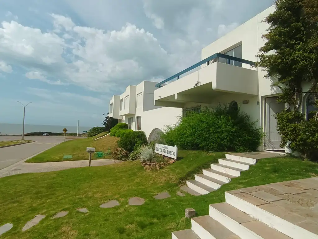 ALQUILER  APARTAMENTO FRENTE AL MAR DE LA BARRA FEBRERO