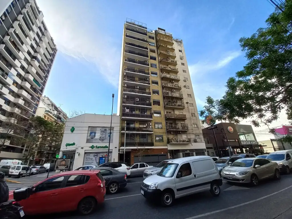 Av. Rivadavia al 4300 Departamento de 2 ambientes amoblado en Alquiler en Almagro