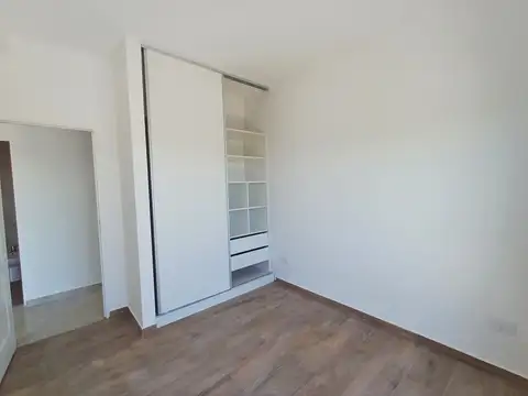 Local en Venta en Jose Leon Suarez, USD 2.500