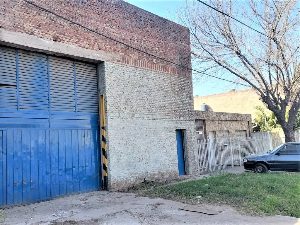 Venta Galpón con oficinas - Larrea, Rosario