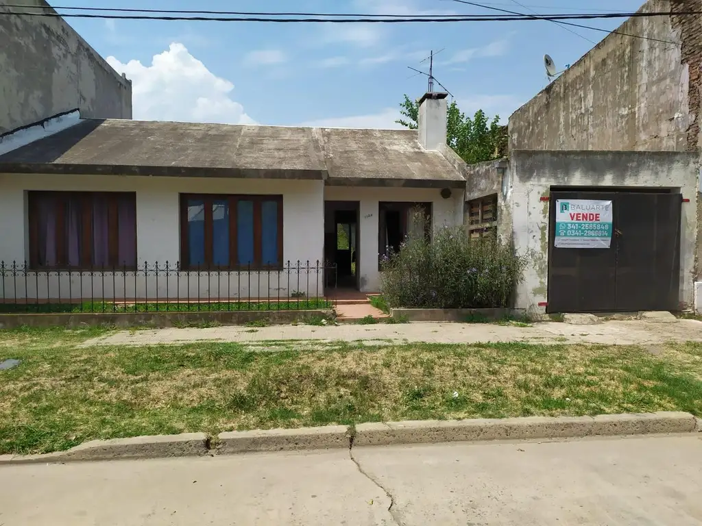 VENTA CASA  - GRAN LOTE- PAVO ARRIBA