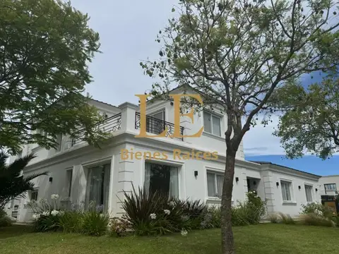 VENTA CASA EN PUERTOS DEL LAGO VISTAS