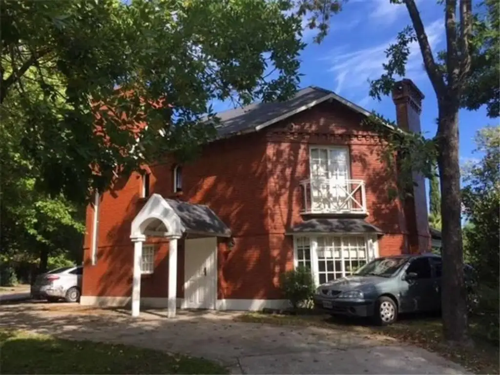 Casa en Barrio Cerrado Bermudas