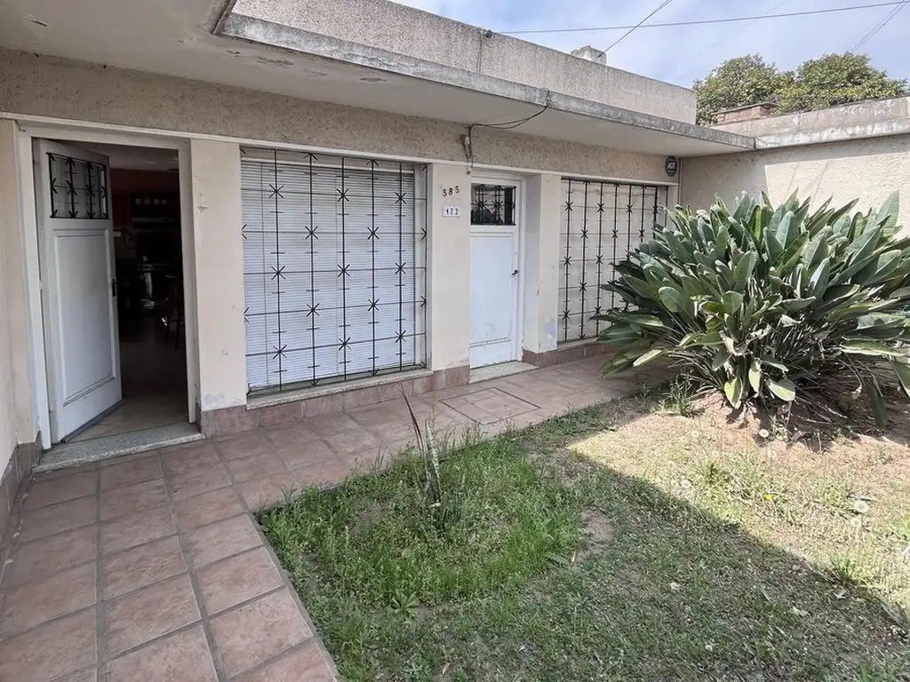 VENTA CASA 3 DORMITORIOS ALTO ALBERDI