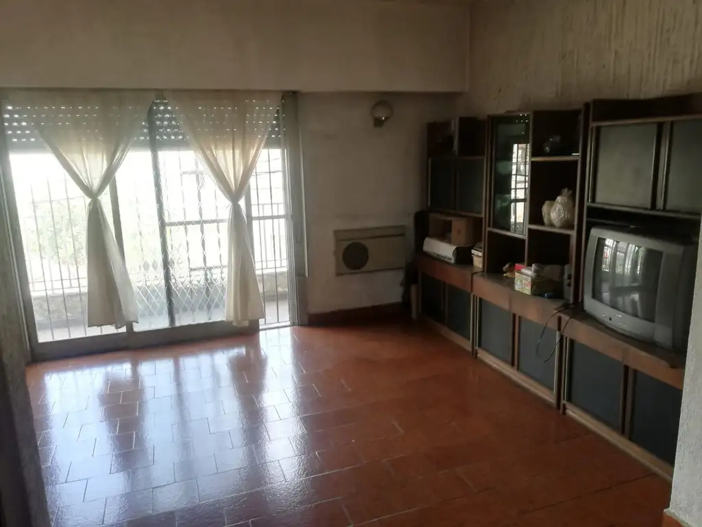 VENTA Departamento Haedo 3 ambientes para reciclar