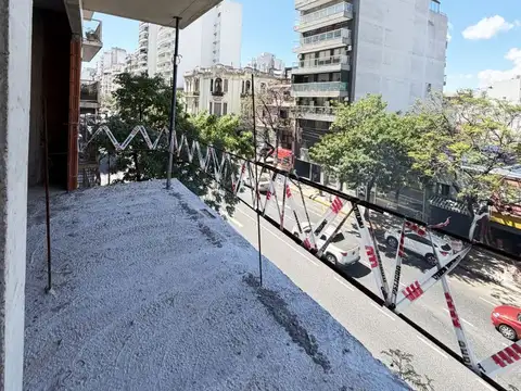 Av. San Juan 3100, Piso 5