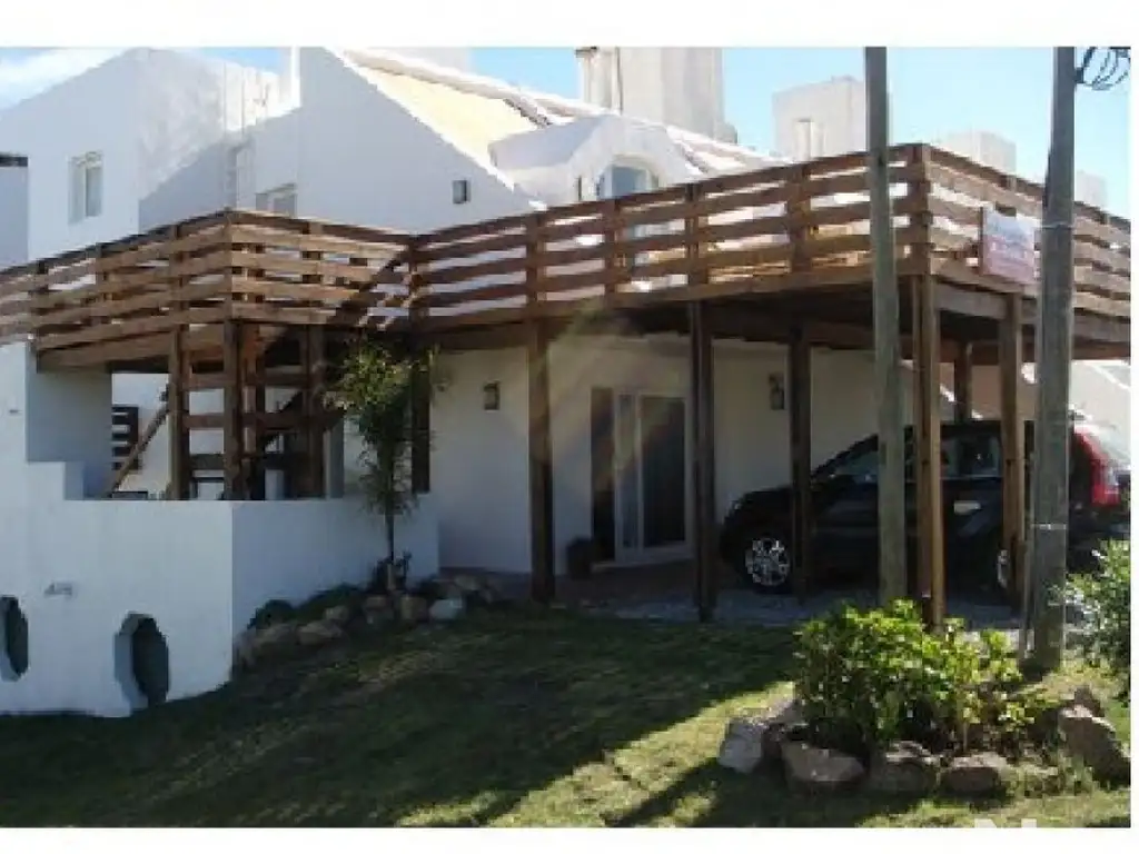 Apartamento en La Barra, 3 dormitorios *