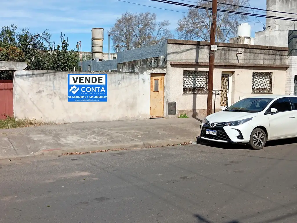 EXCELENTE TERRENO CON CASA A RECICLAR