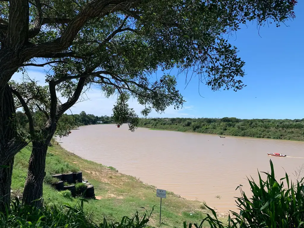 QUINTA CON VISTA AL RÍO EN CAYASTÁ