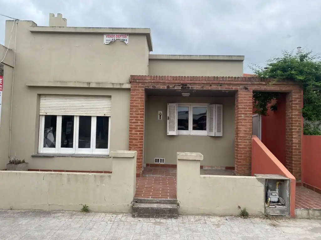 Casa en venta - 2 Dormitorios 1 Baño - 480Mts2 - Claromecó