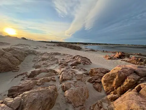 VENTA TERRENO EN LAS GRUTAS RIO NEGRO