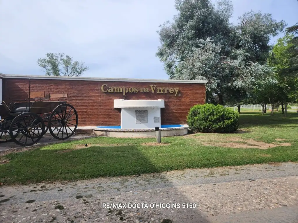 VENTA CASA EN CONSTRUCCION EN CAMPOS DEL VIRREY