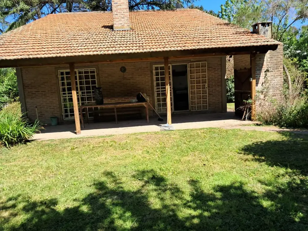 CASA QUINTA en La cumbre de la rosa III.Villa Rosa