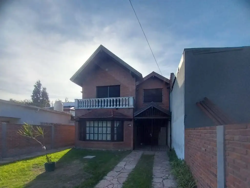 CHALET A LA VENTA EN ADROGUE