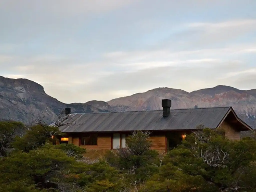 Casa Venta 5 ambientes, 200m2, Estancia Los Huemules 100, El Chalten