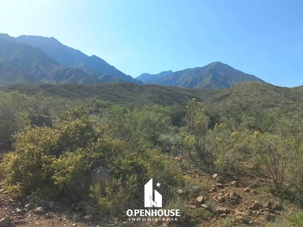 Openhouse Vende Terreno en Barrio Cerrado La Crucesita con Vistas a La Montaña