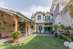 Casa 5 amb con Lote Propio 8.66 x 30 - Quincho - Parrilla - Jardín - Garage - GRAN OPORTUNIDAD