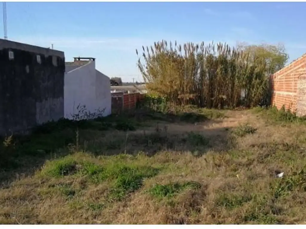 Terreno Con Excelente Ubicacion - Alem Entre Larrea Y Lamadrid