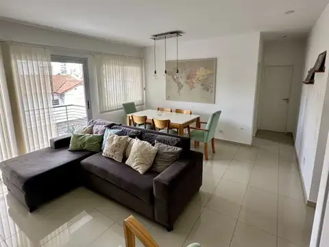 Venta de departamento 2 ambientes con cochera y terraza priv