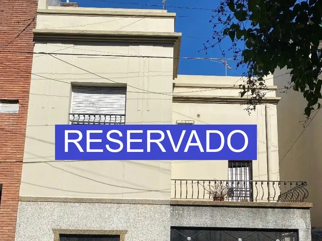 CASA 5 AMB, EX MUNICIPAL, MUY BUE ESTADO GRAL, super luminosa TERRAZA 2 baños Cocina comedor Oport.